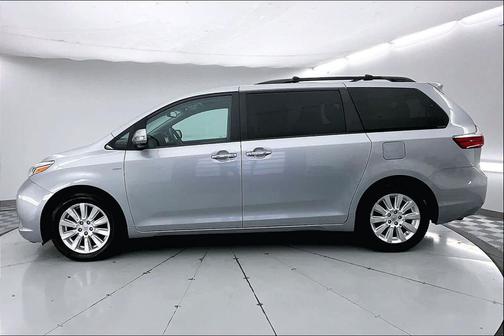 2017 Toyota Sienna Limited Premium