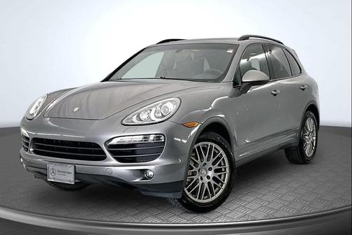 Black 2014 Porsche Cayenne Cayenne