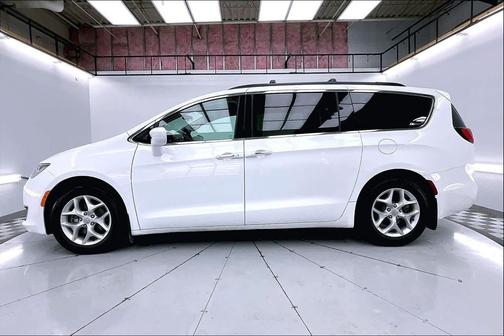 2018 Chrysler Pacifica Touring Plus