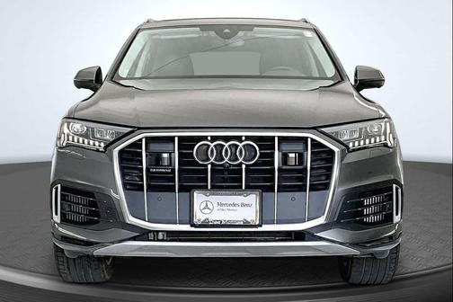 Samurai Gray Metallic 2024 Audi Q7 55 Premium Plus