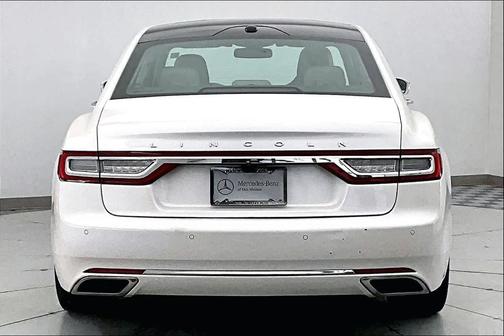 2017 Lincoln Continental Reserve