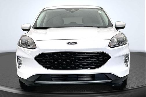 Oxford White 2022 Ford Escape SEL