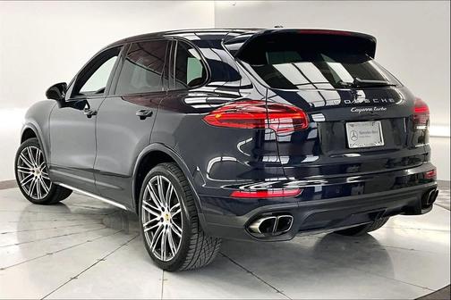 2017 Porsche Cayenne Turbo