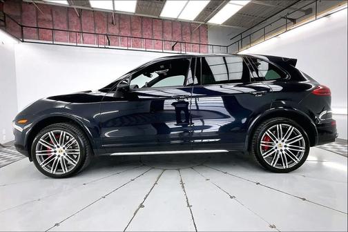 2017 Porsche Cayenne Turbo