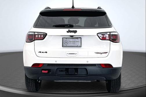 White Clearcoat 2017 Jeep New Compass Trailhawk