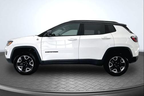 White Clearcoat 2017 Jeep New Compass Trailhawk