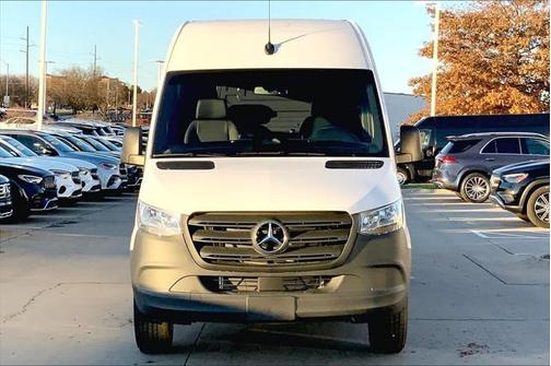 2025 Mercedes-Benz Sprinter 2500 High Roof
