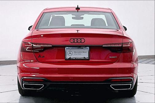 2022 Audi A4 Prestige 45 TFSI S line quattro S tronic