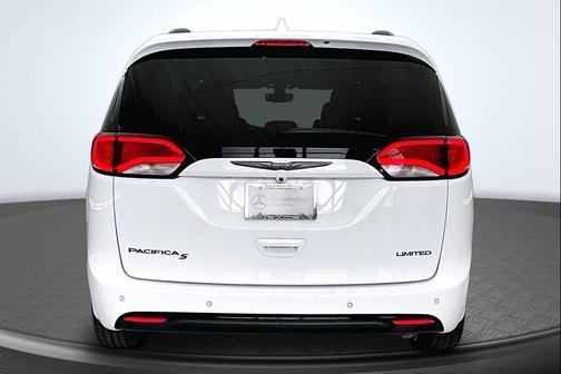 Bright White Clearcoat 2020 Chrysler Pacifica Limited