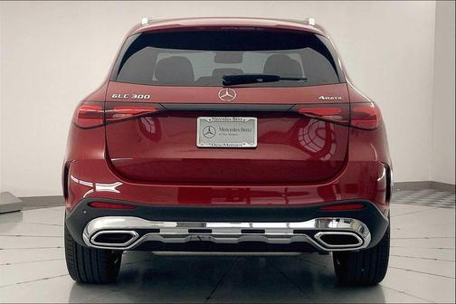 2026 Mercedes-Benz GLC 300 4MATIC