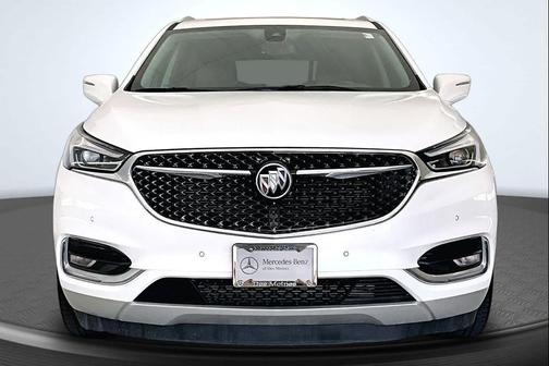 White Frost Tricoat 2018 Buick Enclave Avenir