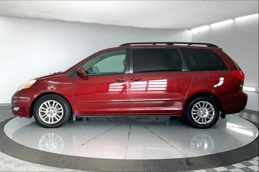 2008 Toyota Sienna XLE