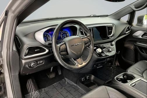 Ceramic Gray Clearcoat 2020 Chrysler Pacifica Touring-L Plus