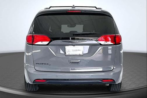 Ceramic Gray Clearcoat 2020 Chrysler Pacifica Touring-L Plus