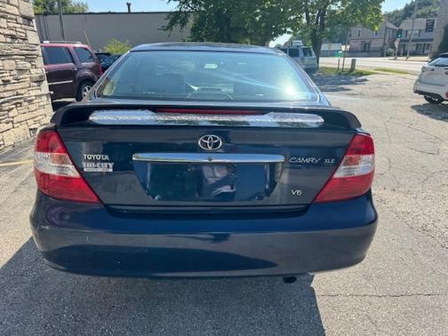 2004 Toyota Camry XLE V6