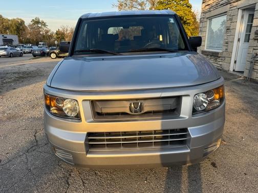 silver 2008 Honda Element SC