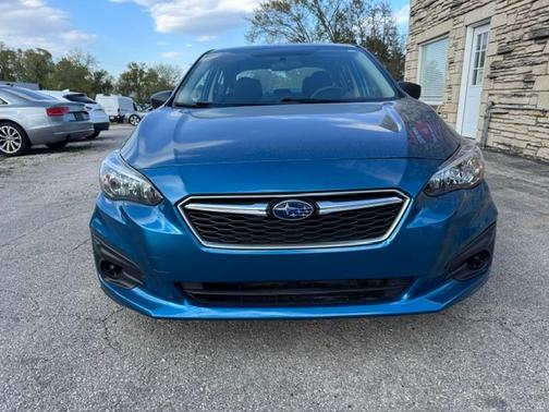 blue 2019 Subaru Impreza 2.0i