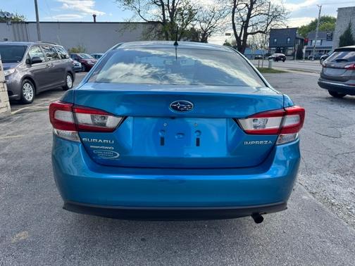 blue 2019 Subaru Impreza 2.0i