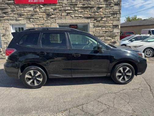 black 2018 Subaru Forester 2.5i Premium