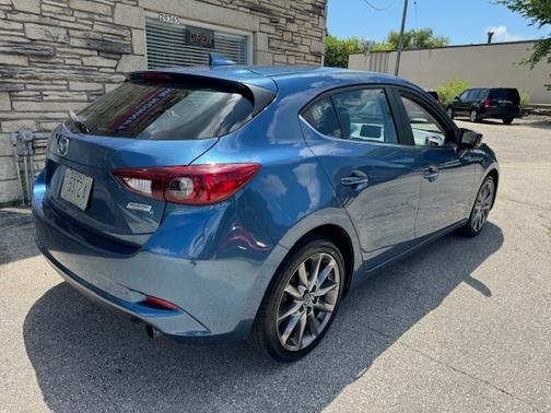 2018 Mazda Mazda3 Touring