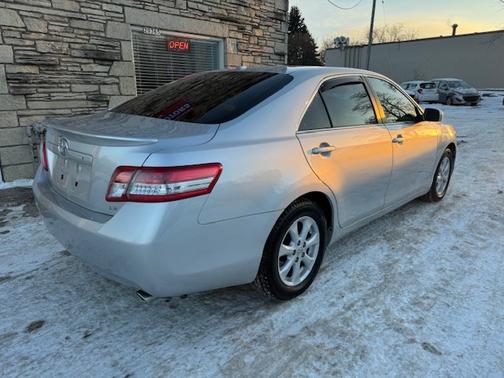 2011 Toyota Camry LE