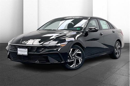 2025 Hyundai ELANTRA HEV SEL Sport
