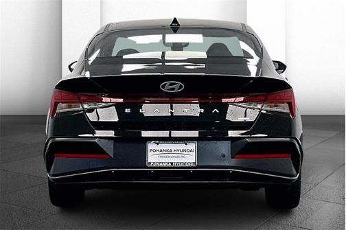 2024 Hyundai ELANTRA HEV Limited