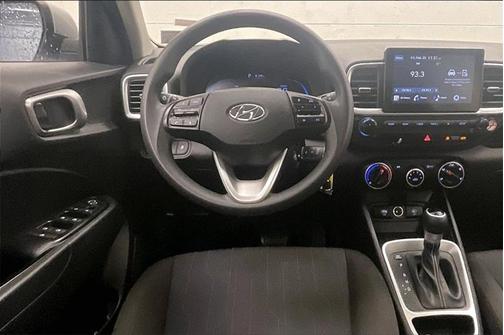 2023 Hyundai VENUE SE