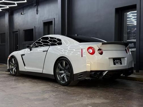 2009 Nissan GT-R Premium