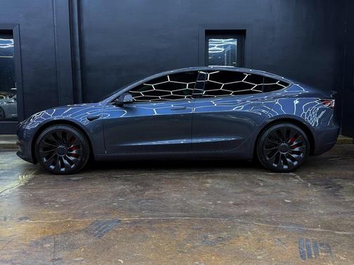 2023 Tesla Model 3 Performance