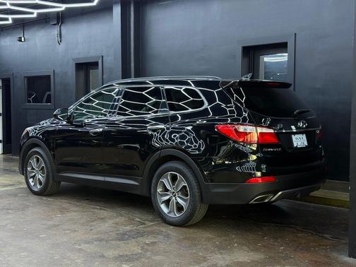 Becketts Black 2016 Hyundai SANTA FE SE