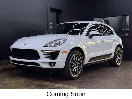 White 2017 Porsche Macan Macan