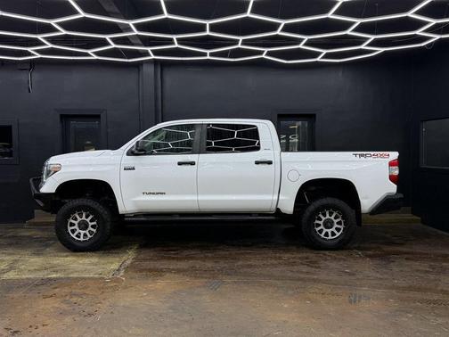 2018 Toyota Tundra SR5