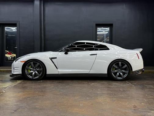 2009 Nissan GT-R Premium