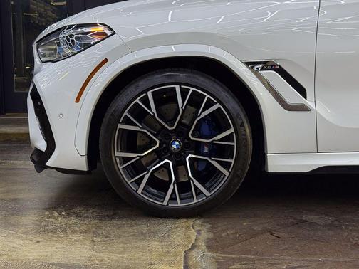 Alpine White 2021 BMW X6 M Base