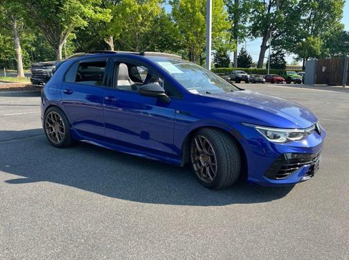 Blue Metallic 2022 Volkswagen Golf R 2.0T Manual