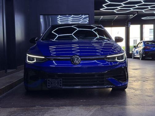 Blue Metallic 2022 Volkswagen Golf R 2.0T Manual
