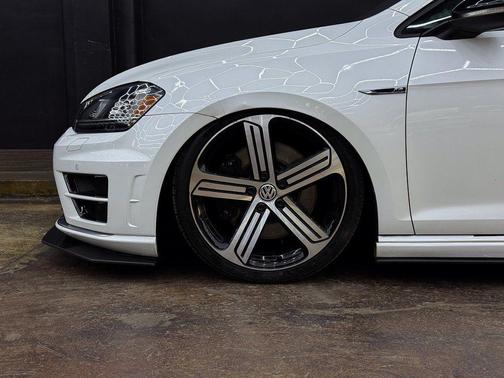 2016 Volkswagen Golf R 2.0T DSG