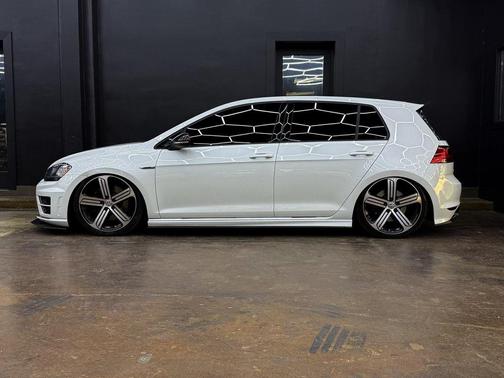 2016 Volkswagen Golf R 2.0T DSG