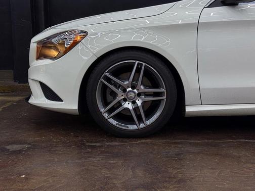 2016 Mercedes-Benz CLA-Class Base