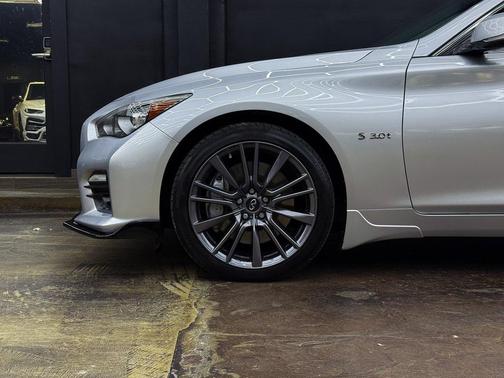 2016 INFINITI Q50 3.0t RED SPORT 400