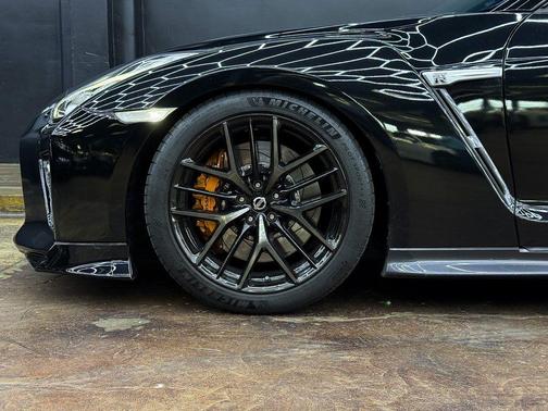 2017 Nissan GT-R Premium
