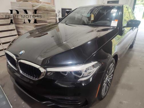 2018 BMW 530 530i