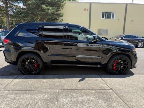 Diamond Black Crystal Pearlcoat 2019 Jeep Grand Cherokee SRT