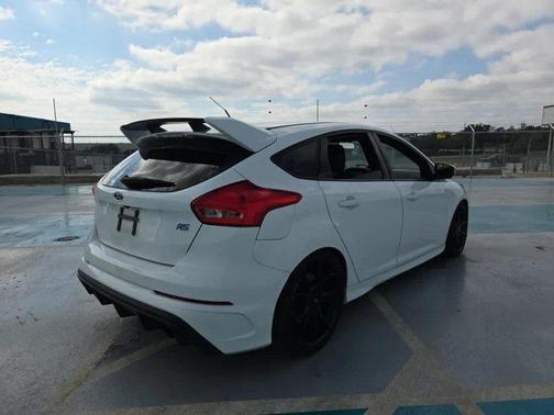 2017 Ford Focus RS Base