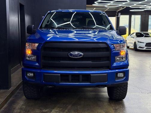 Blue 2015 Ford F-150 XLT