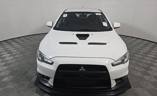 Wicked White 2010 Mitsubishi Lancer Evolution GSR
