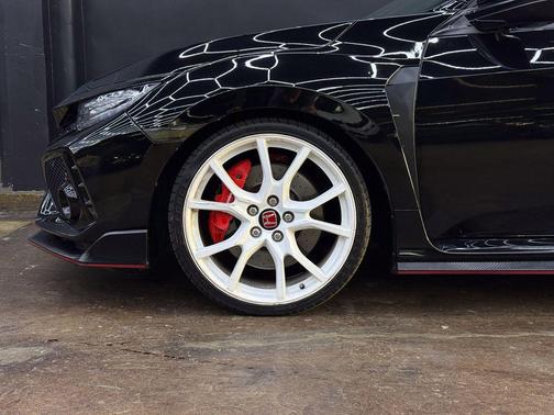 Crystal Black Pearl 2017 Honda Civic Type R Touring