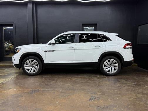 2022 Volkswagen Atlas Cross Sport 3.6L V6 SE w/Technology