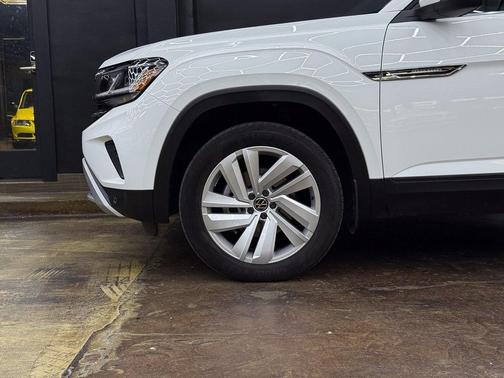 2022 Volkswagen Atlas Cross Sport 3.6L V6 SE w/Technology